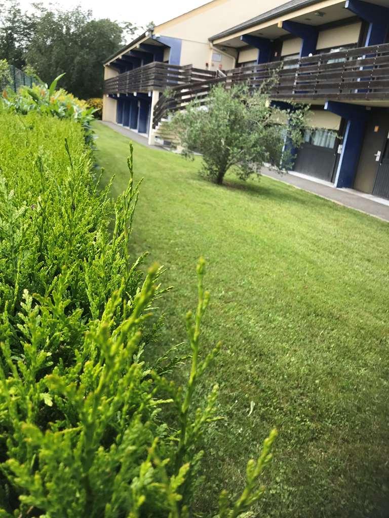Kyriad Tarbes Odos Esterno foto