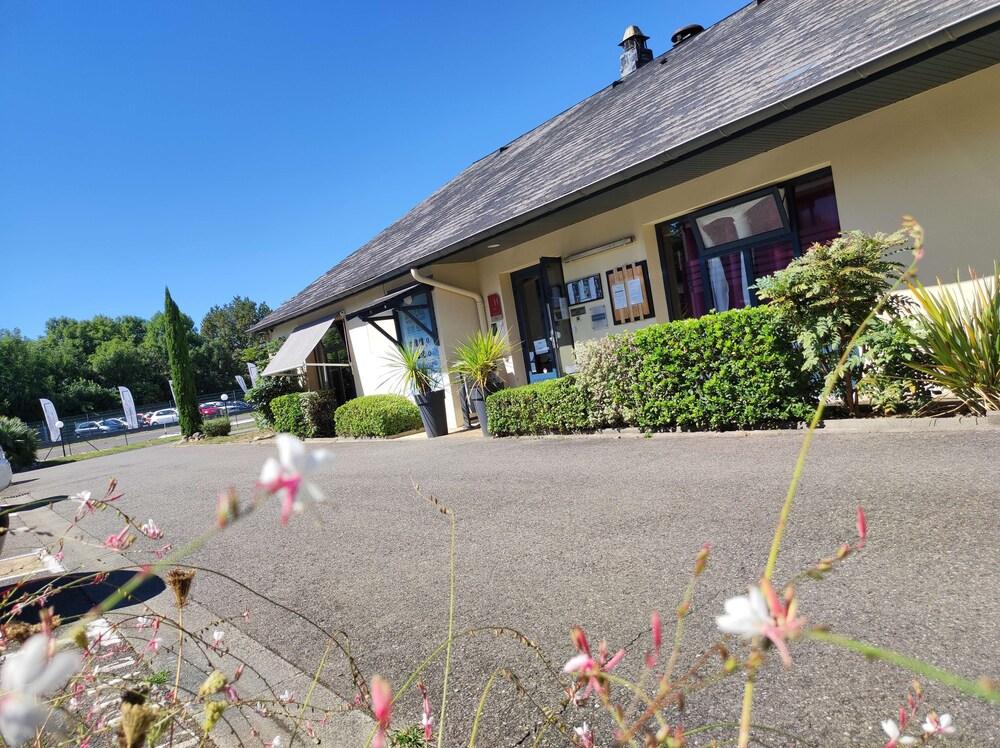 Kyriad Tarbes Odos Esterno foto