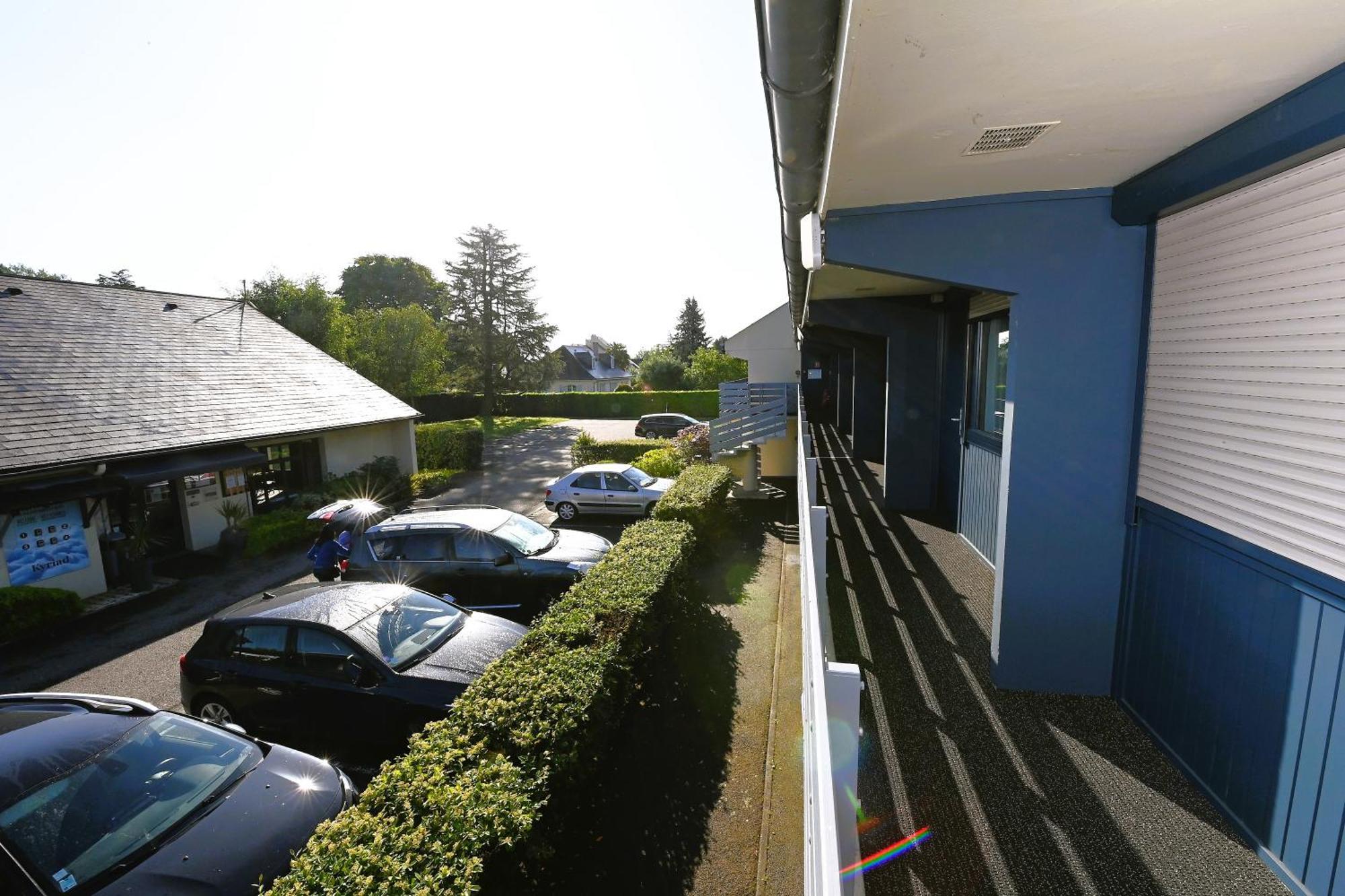 Kyriad Tarbes Odos Esterno foto