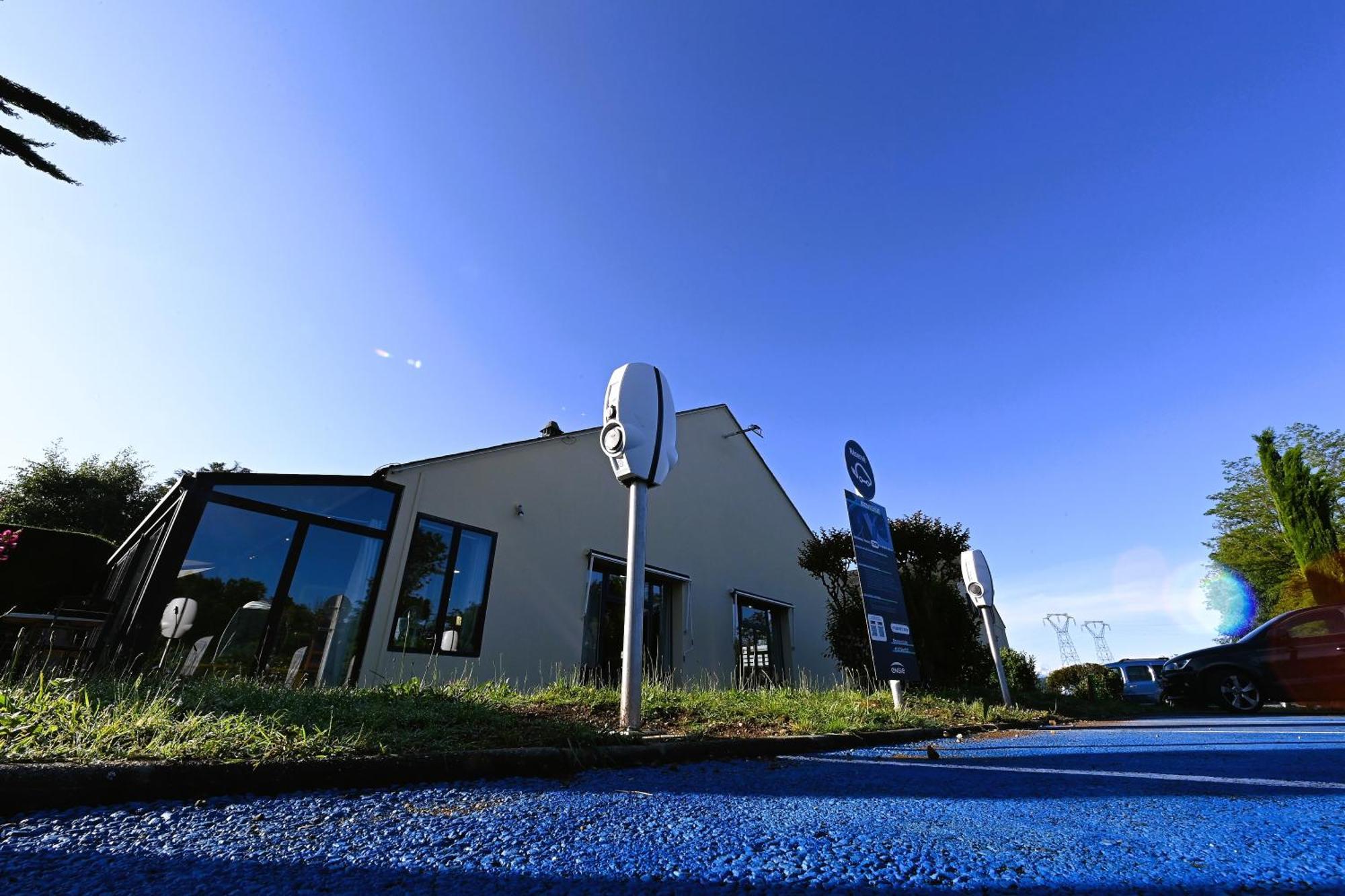 Kyriad Tarbes Odos Esterno foto