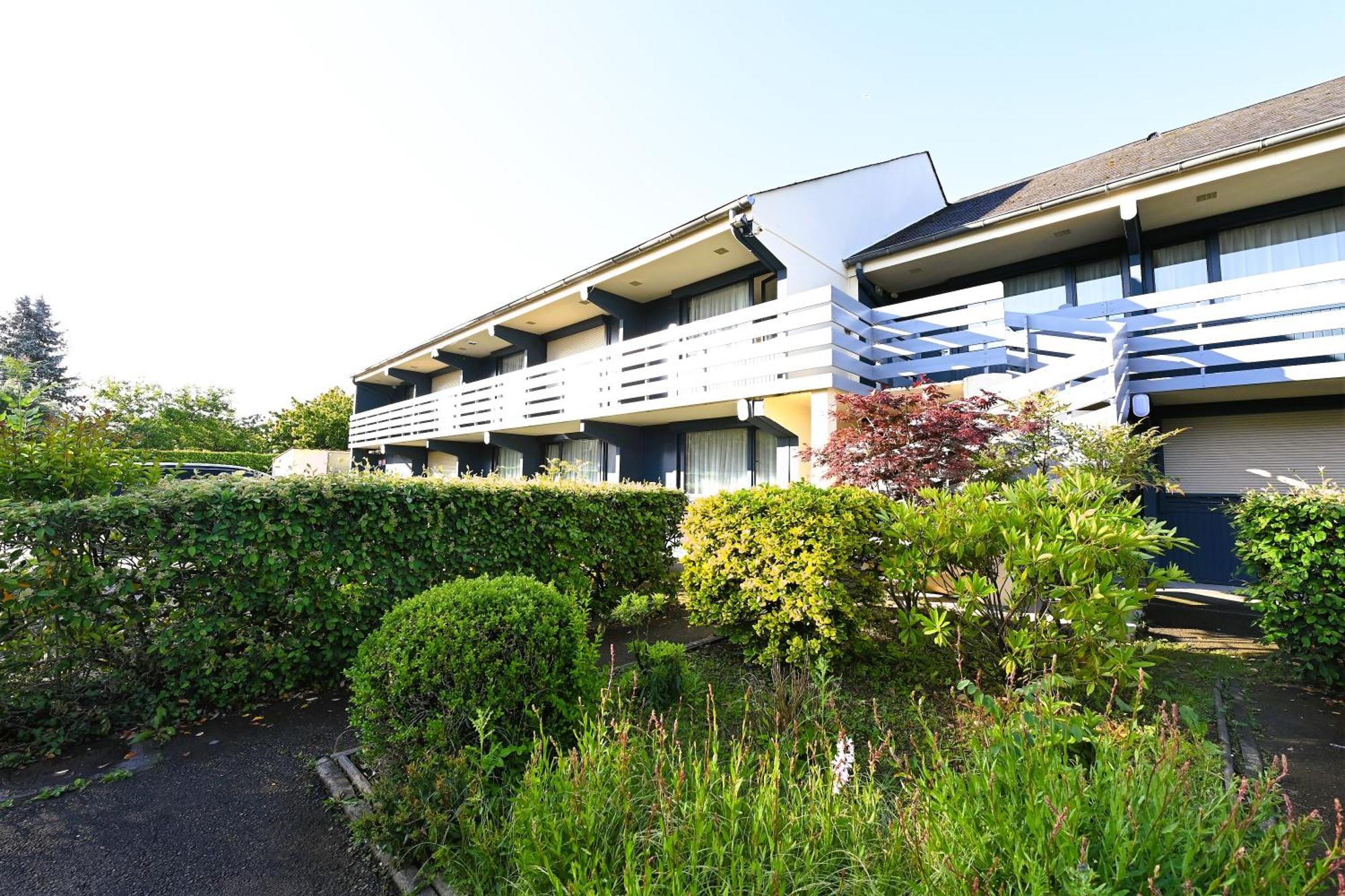 Kyriad Tarbes Odos Esterno foto